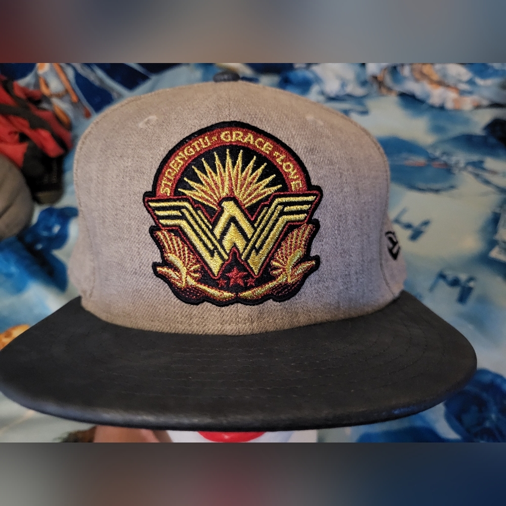 DC Wonder Woman Snap Back